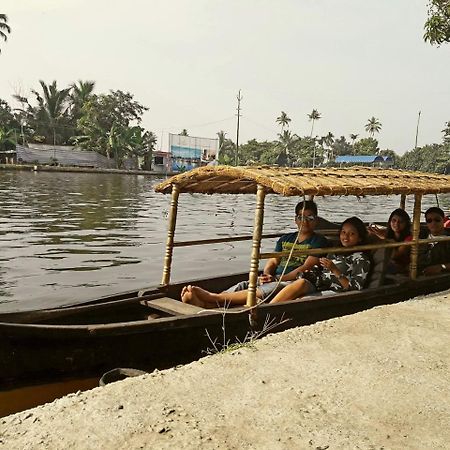 Aham Yoga Nest Panzió Alappuzha Kültér fotó